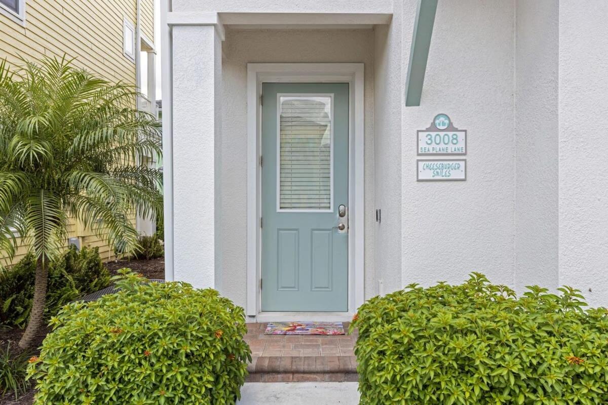 Awesome 3 br house with hot tub near Disney