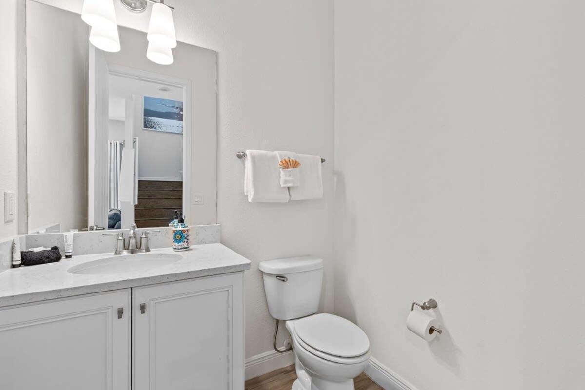 Awesome 3 br house with hot tub near Disney