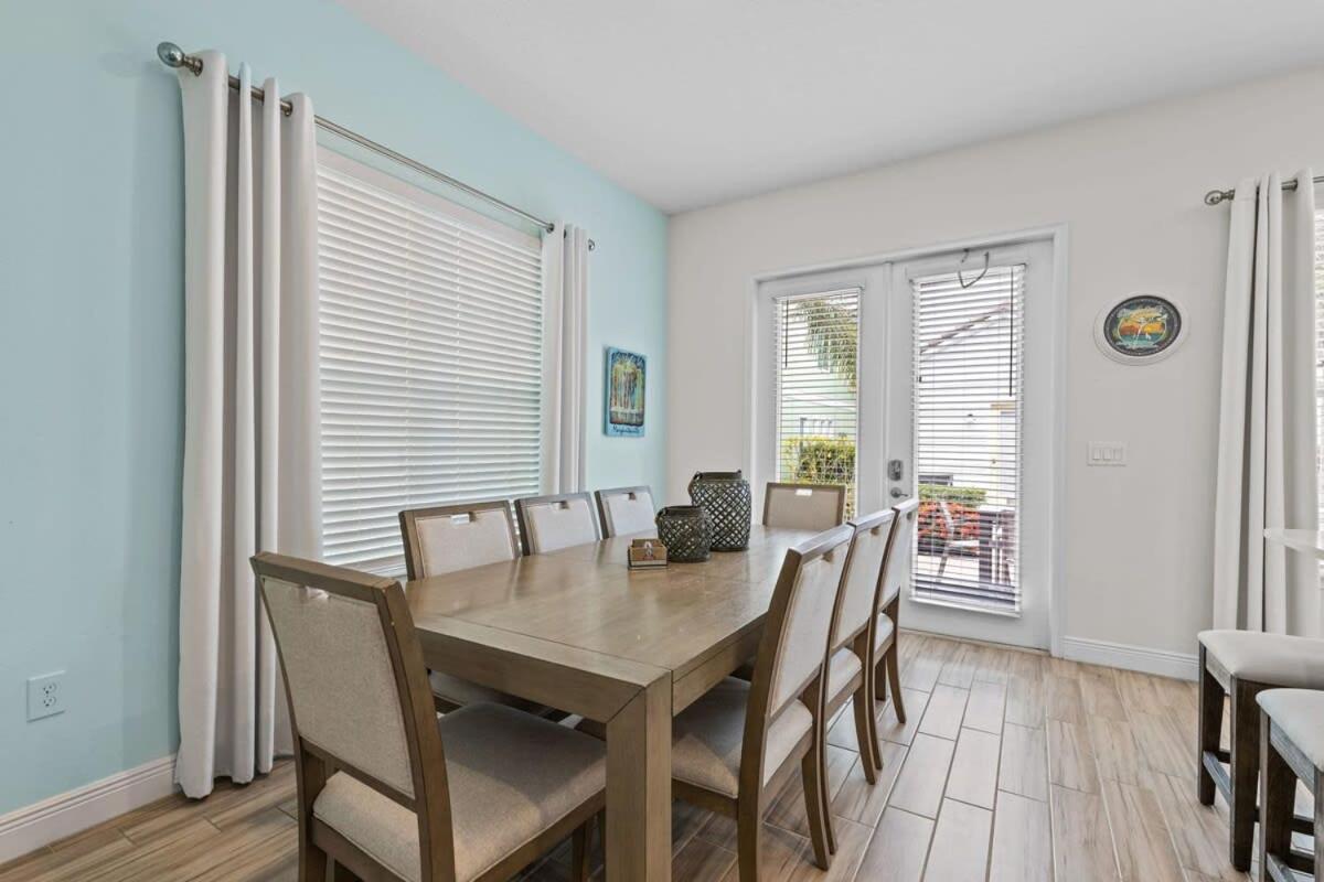 Awesome 3 br house with hot tub near Disney