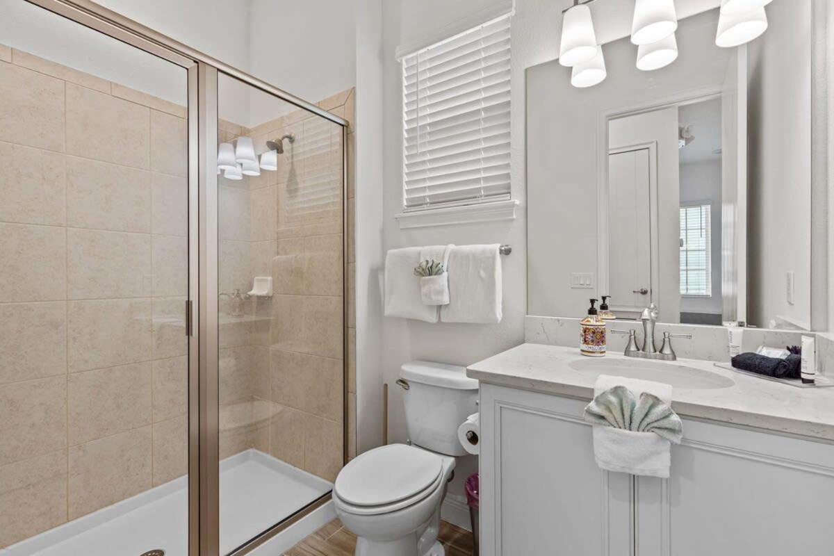Awesome 3 br house with hot tub near Disney