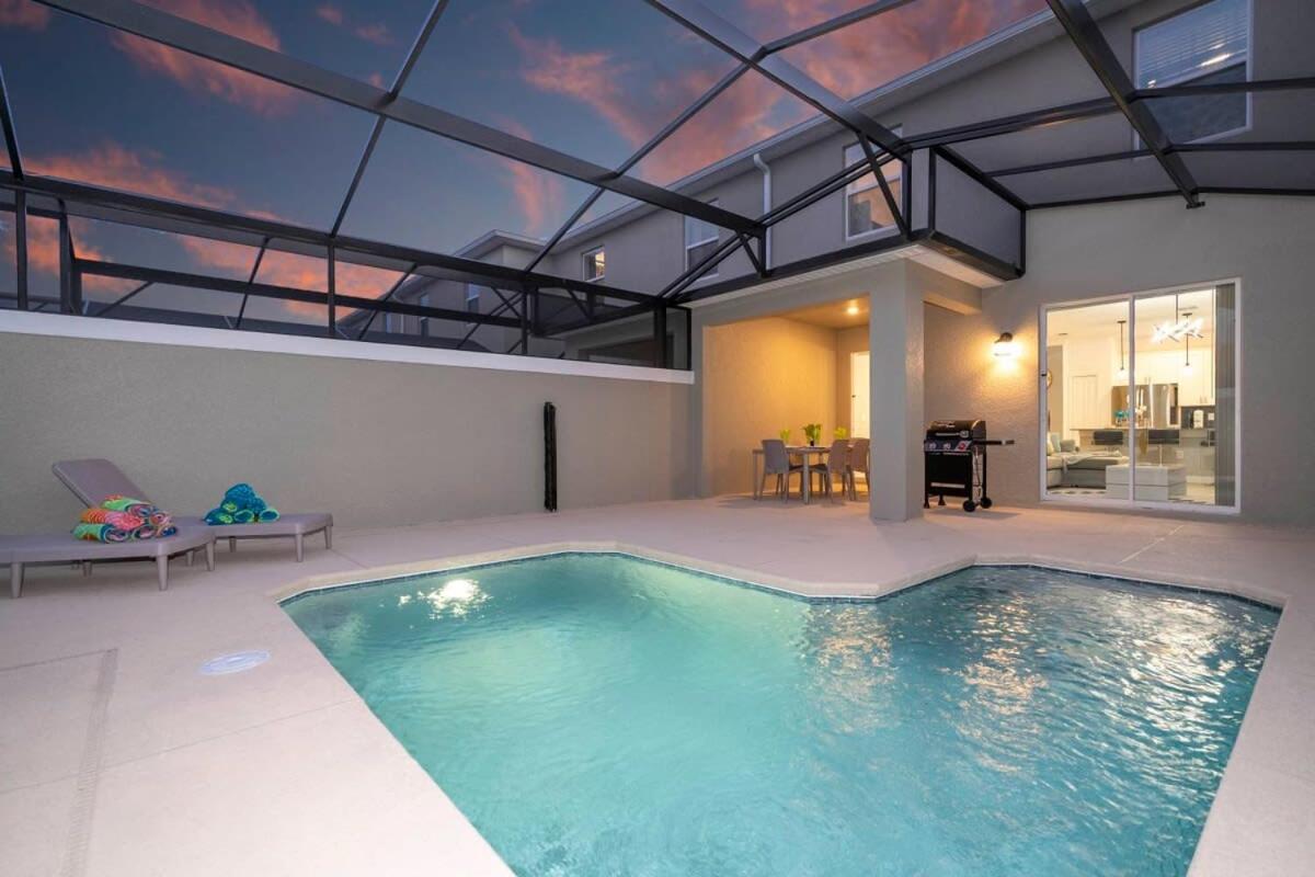 Marvelous 4Bd w Pool Close to Disney at Storey Lake 2629 view 4