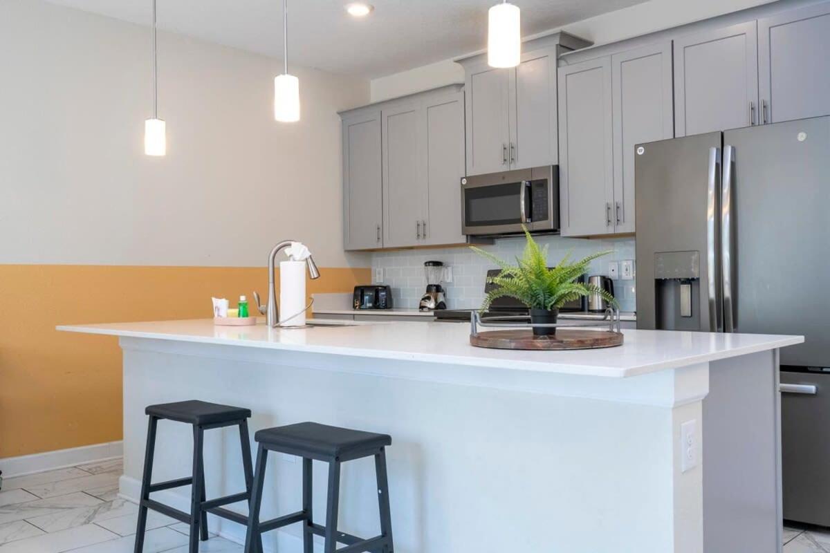 Gorgeous 4Bd w Pool & FREE Waterpark 428