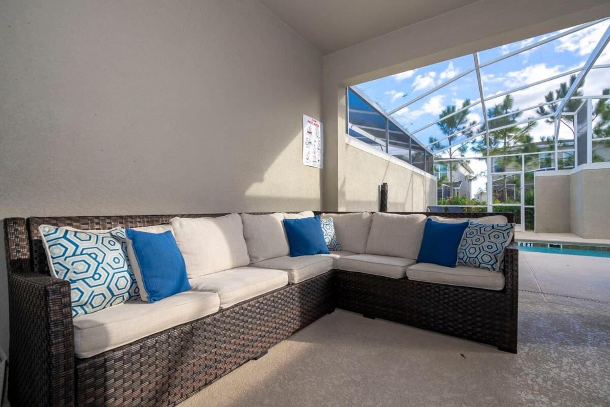 Gorgeous 4Bd w Pool & FREE Waterpark 428