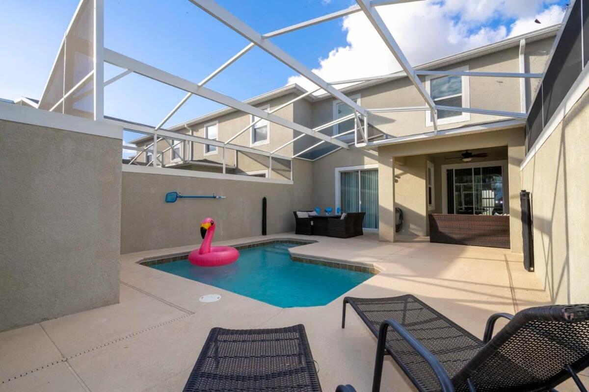 Gorgeous 4Bd w Pool & FREE Waterpark 428