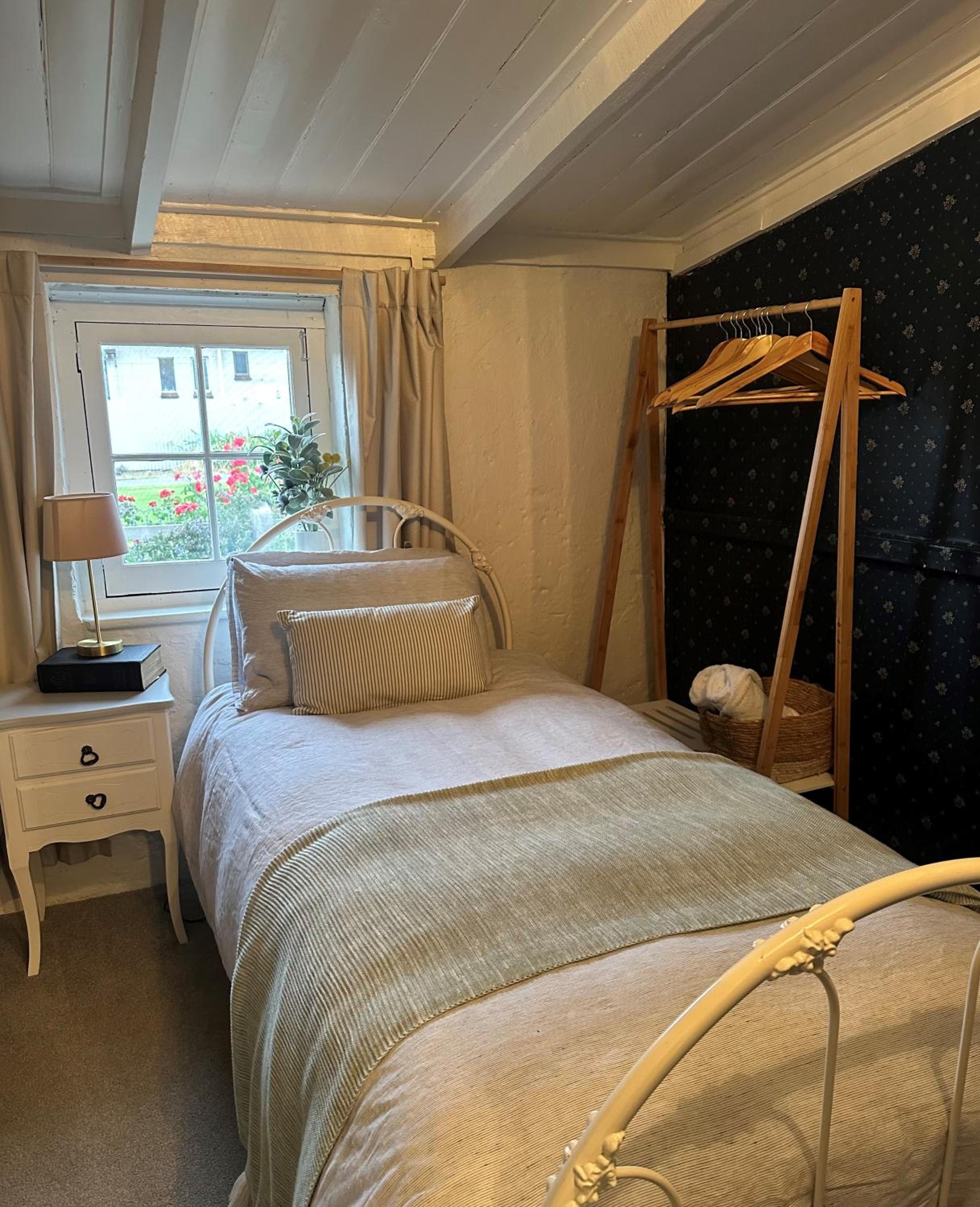 Ulva Cottage - Historical BnB
