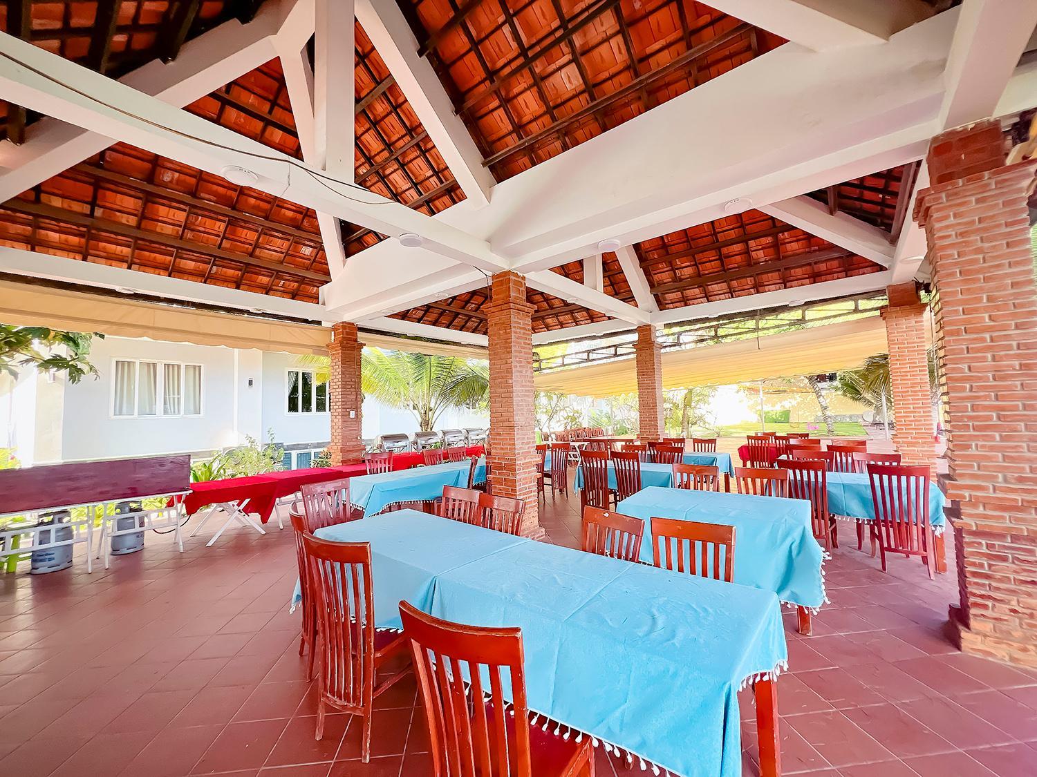 Sand Beach Resort