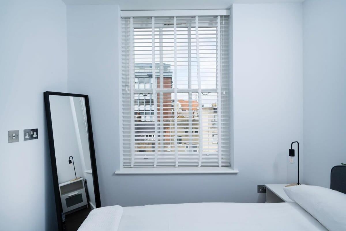 Stylish 3BR Flat in the Heart of Soho London