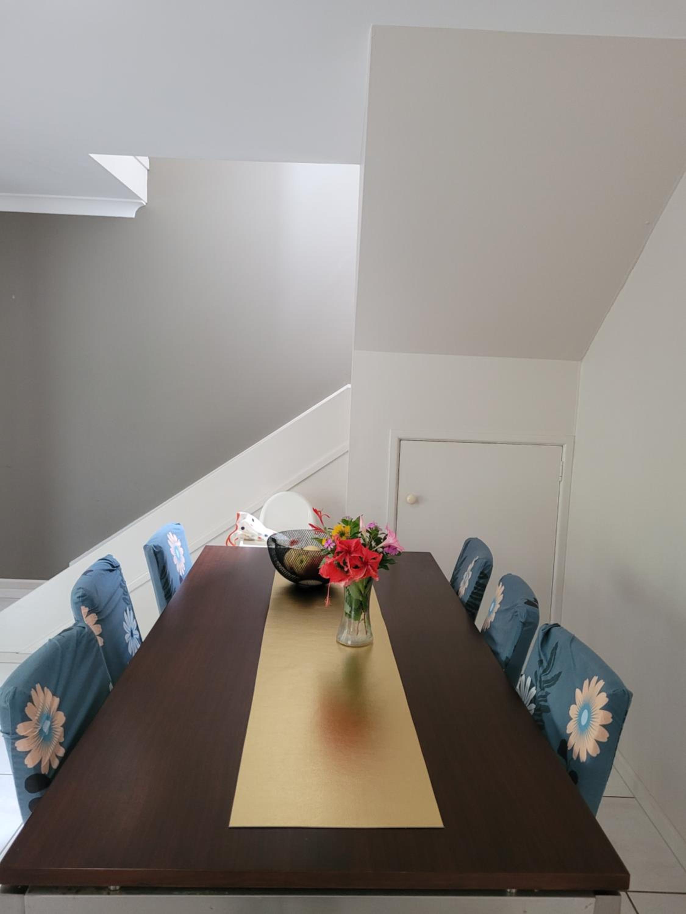Holiday Style A downstairs room in Springwood Qld - Property Image 4