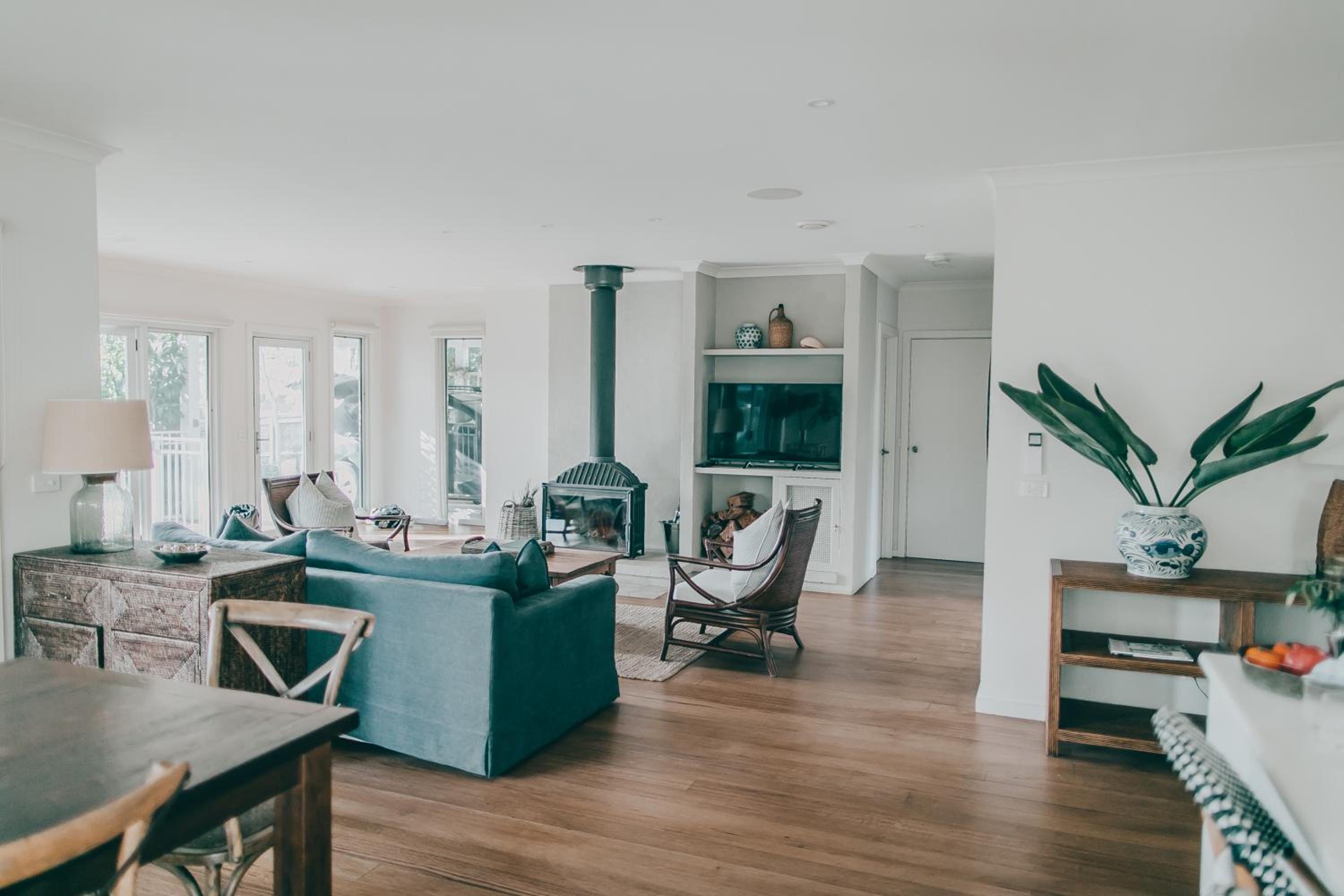Verandah Retreat - A Beach House by the sea