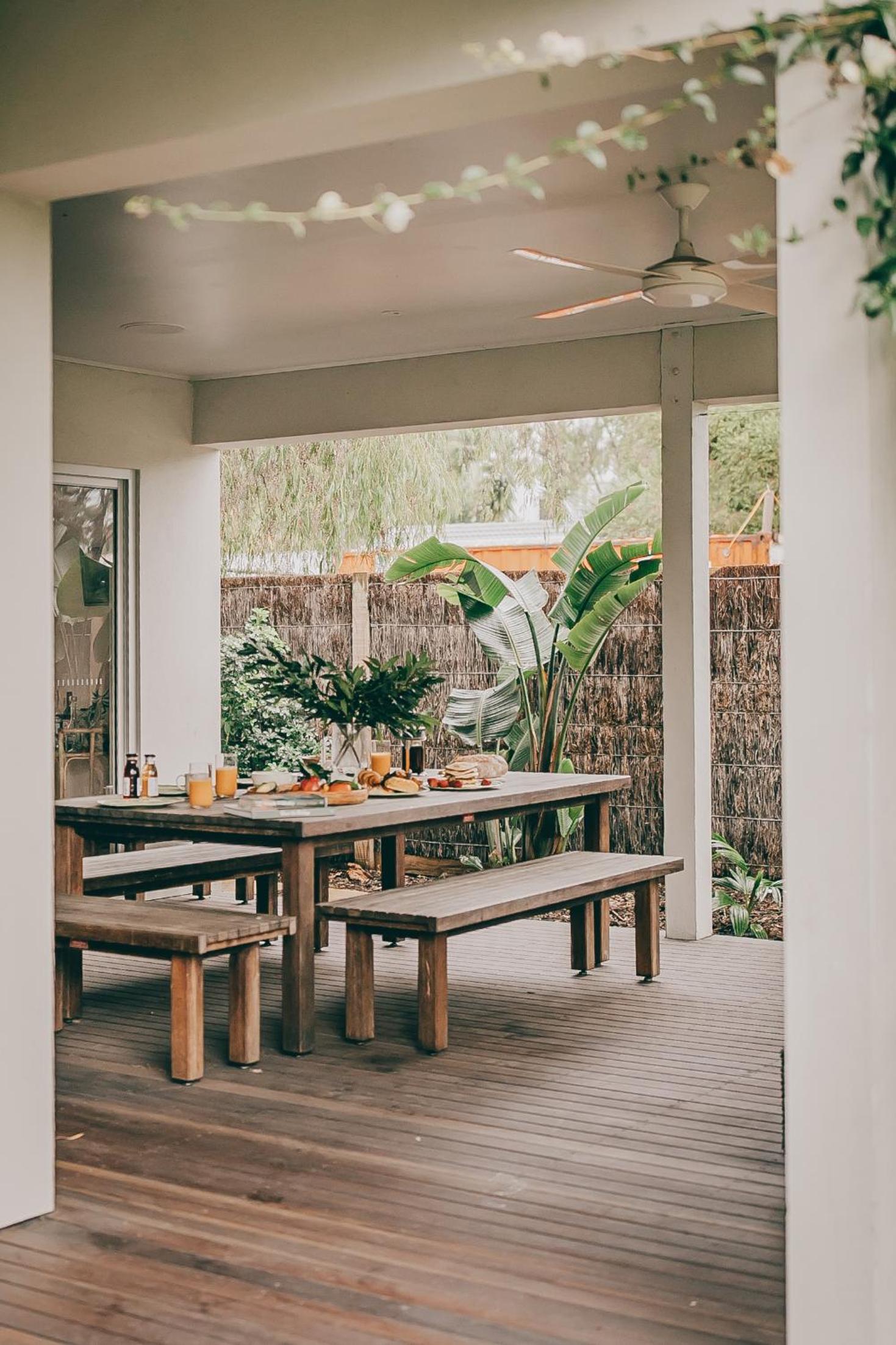 Verandah Retreat - A Beach House by the sea