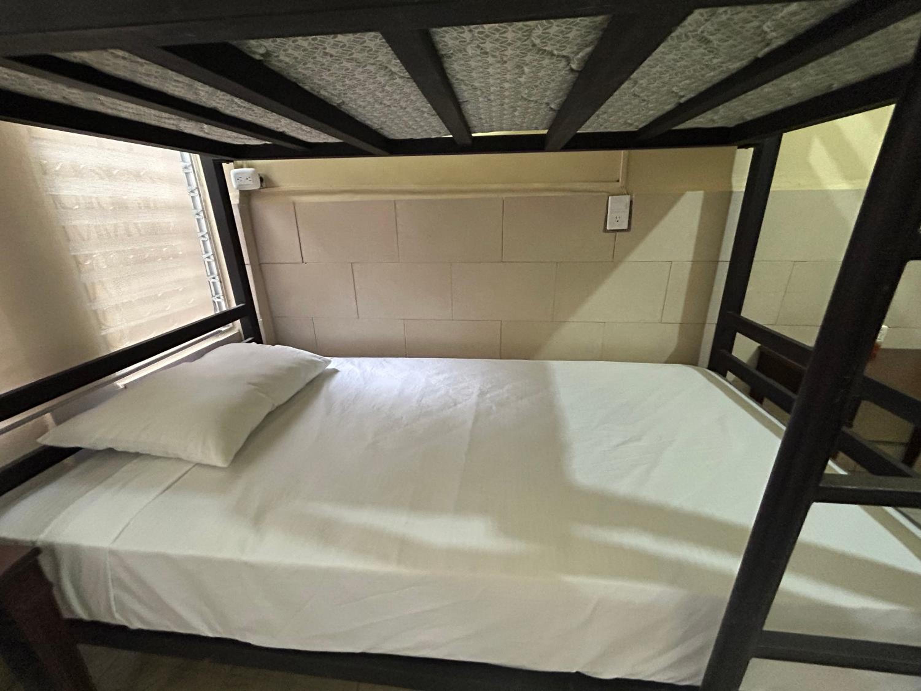 AIDA HOSTAL view 2