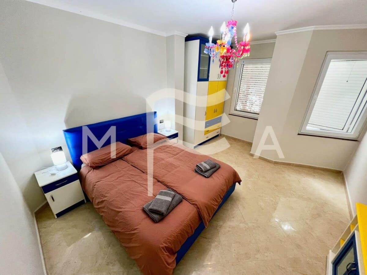 3 Bedroom Beachfront Apartment 834