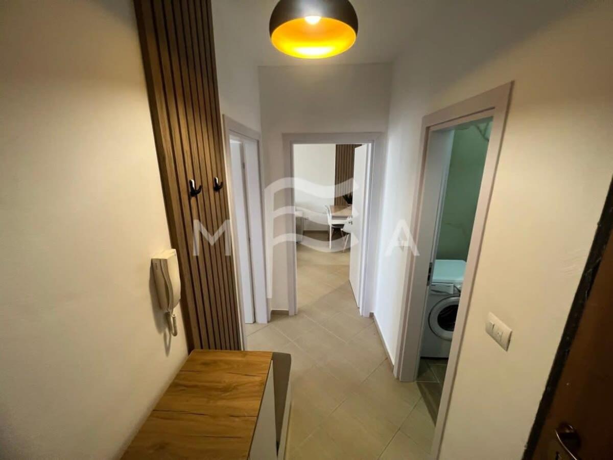 Spacious Living 828