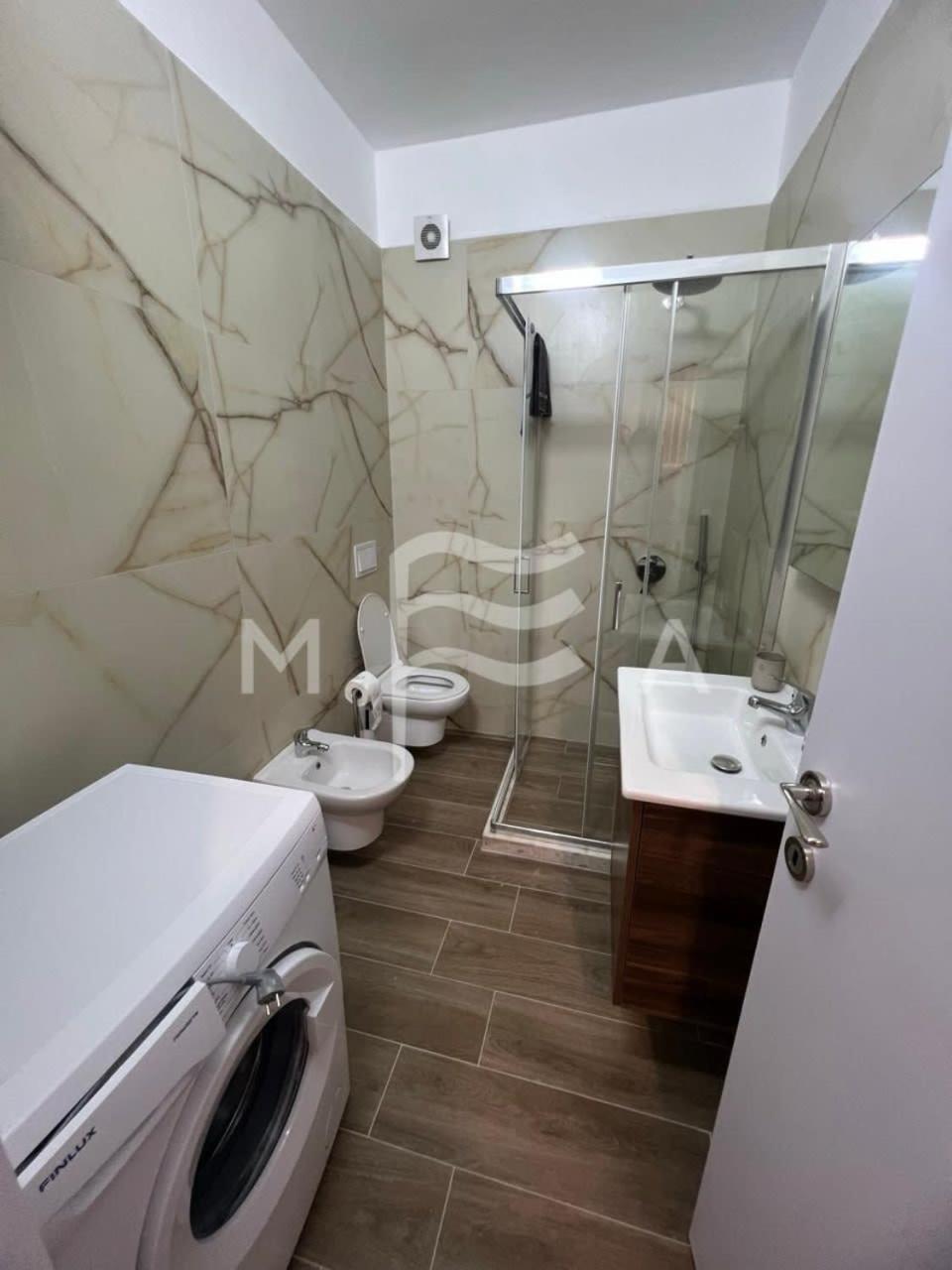 Spacious Living 828