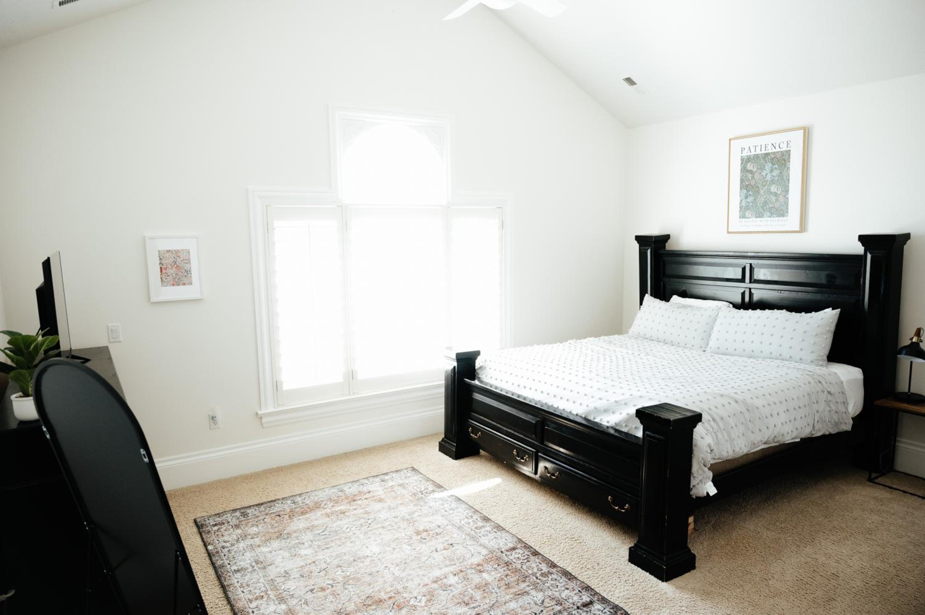 Large & Spacious Home, Sleeps 23+ near SLC view 2