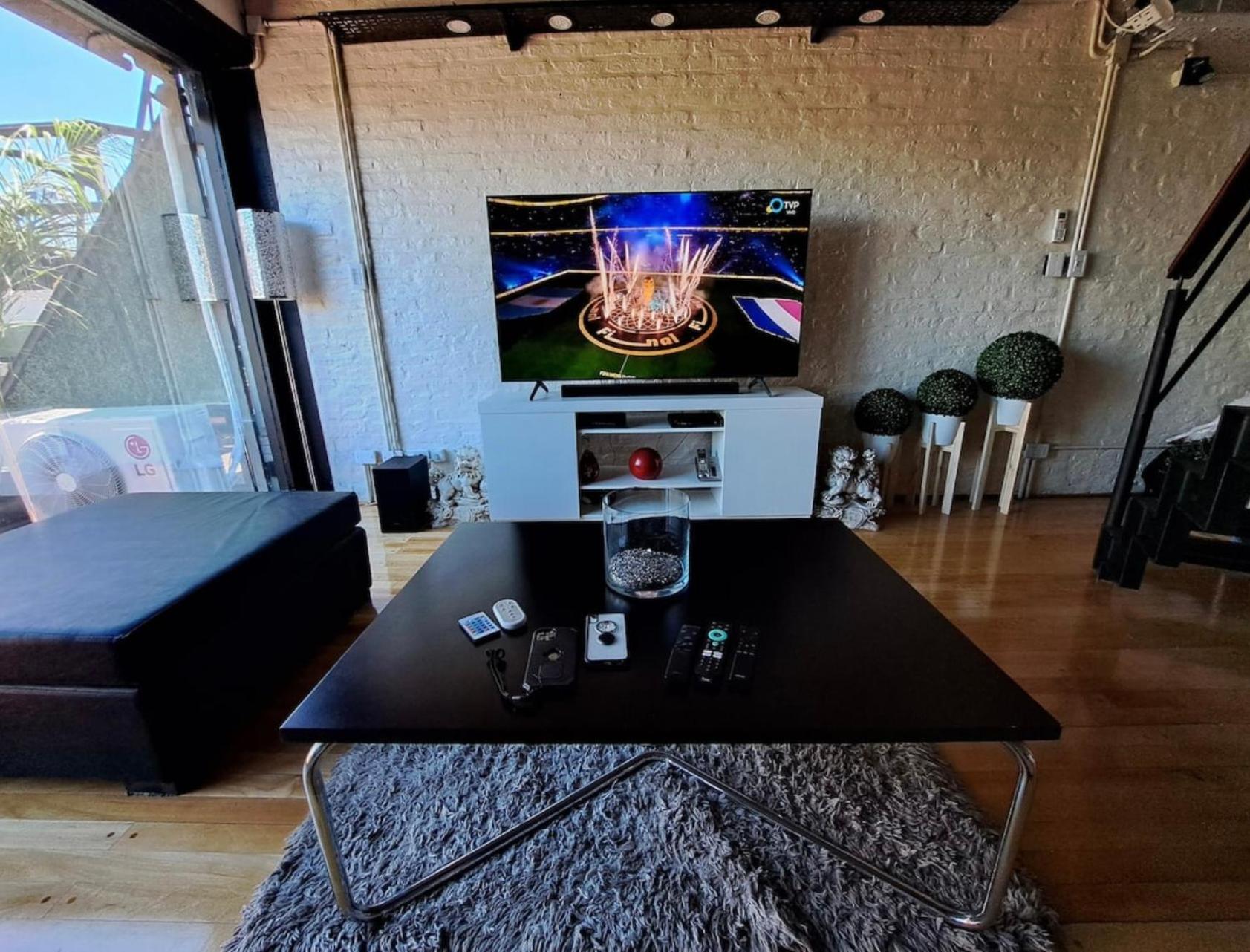 Relaja en un tecno multi espacio + touch de spa