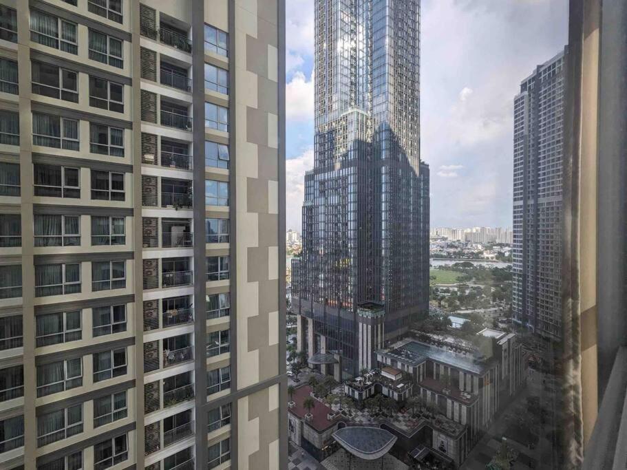 2brs COZY view Landmark 81 nice swimming pool