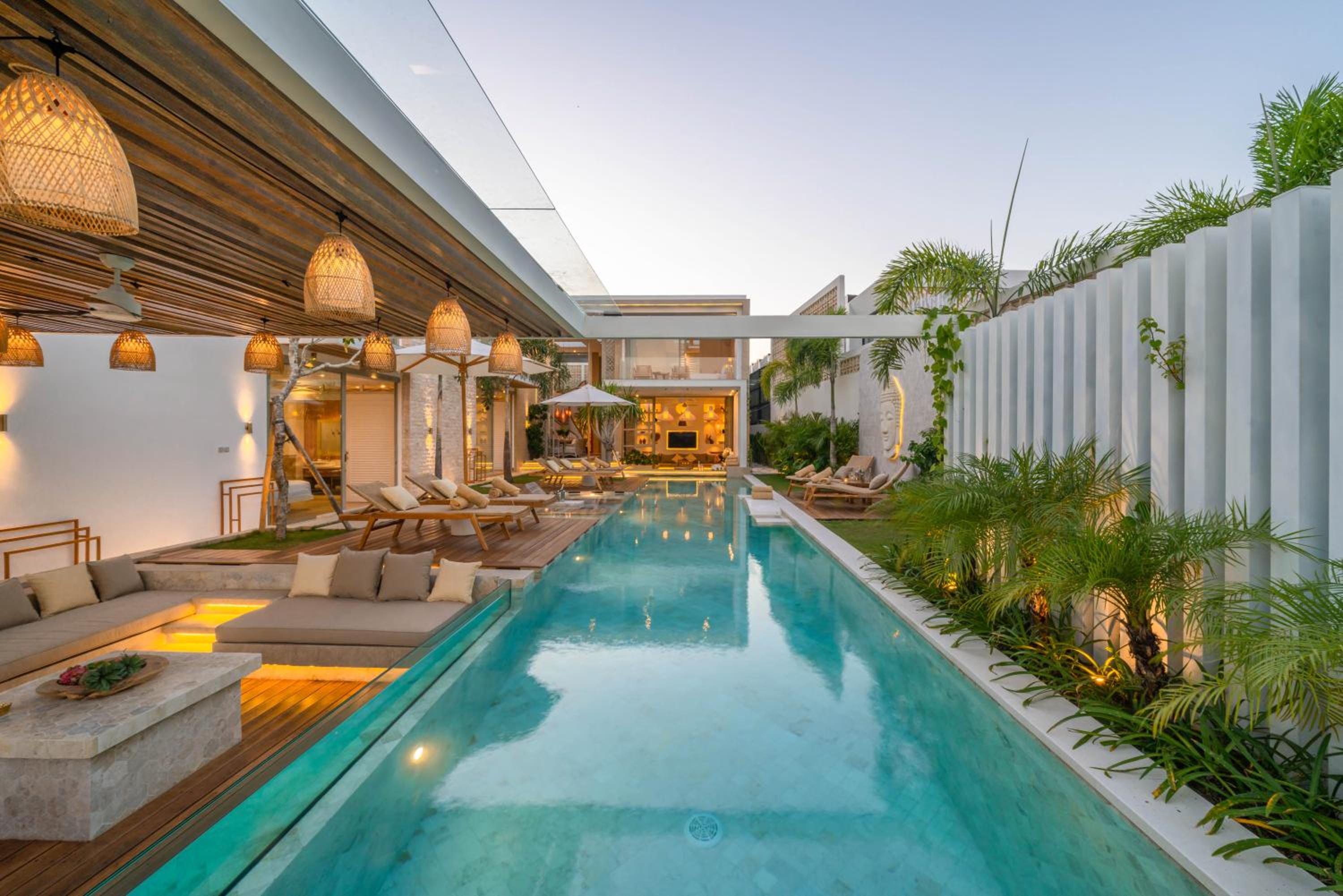 Vida & Vola : Majestic Coastal Retreat 40 Guests incl in Price