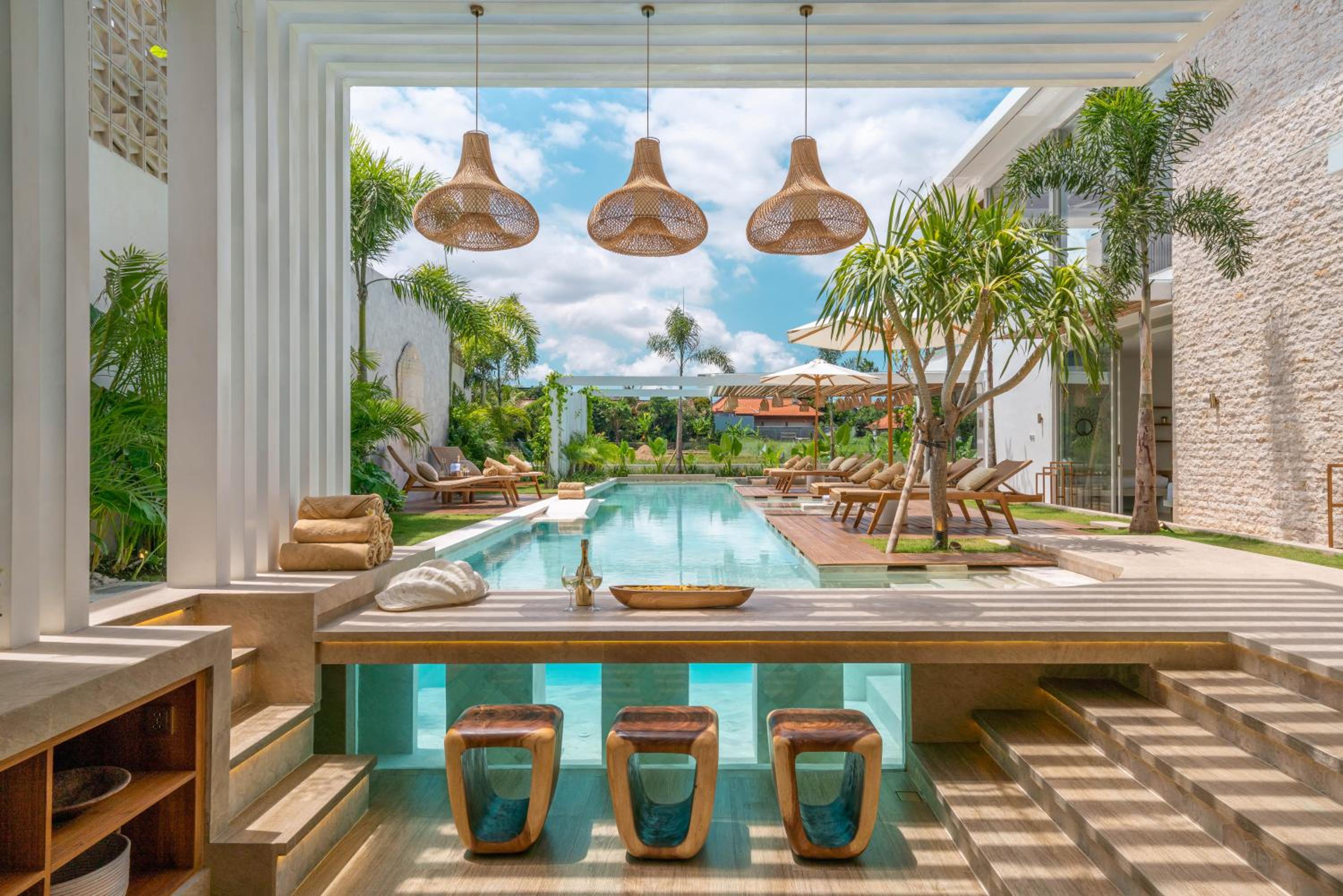 Vida & Vola : Majestic Coastal Retreat 40 Guests incl in Price