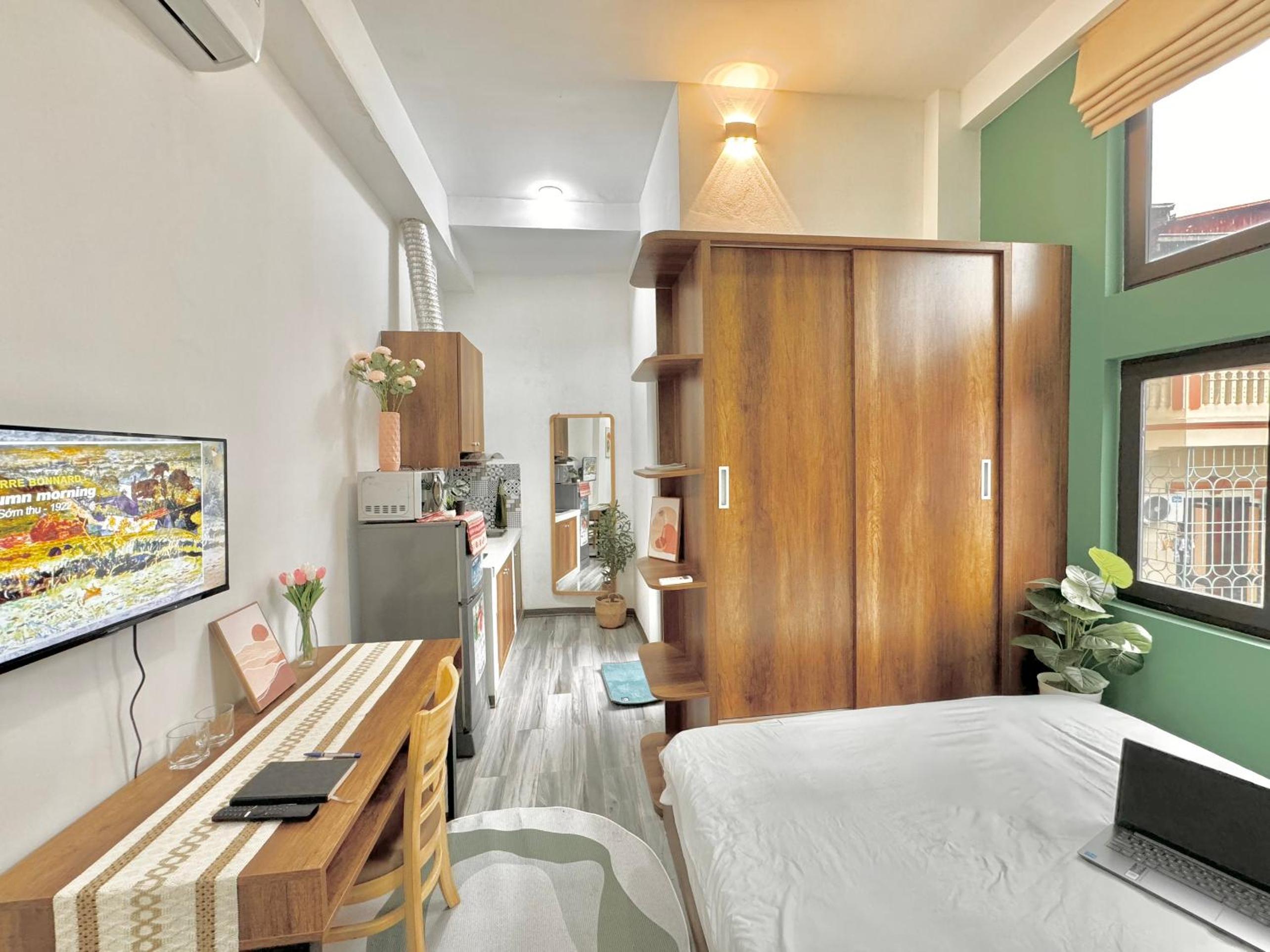 The Little Hanoi -Modern-Balcony