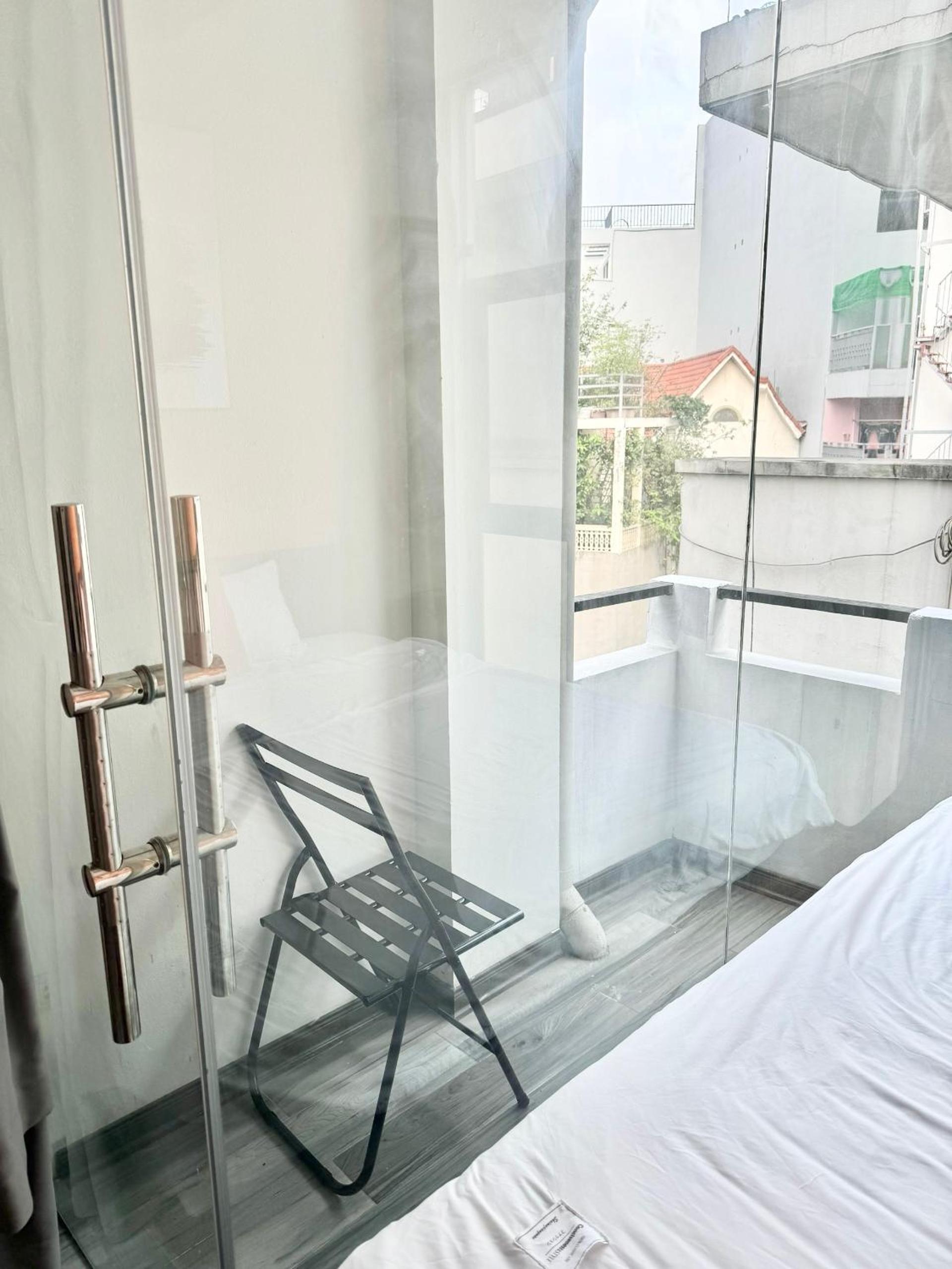 The Little Hanoi -Modern-Balcony