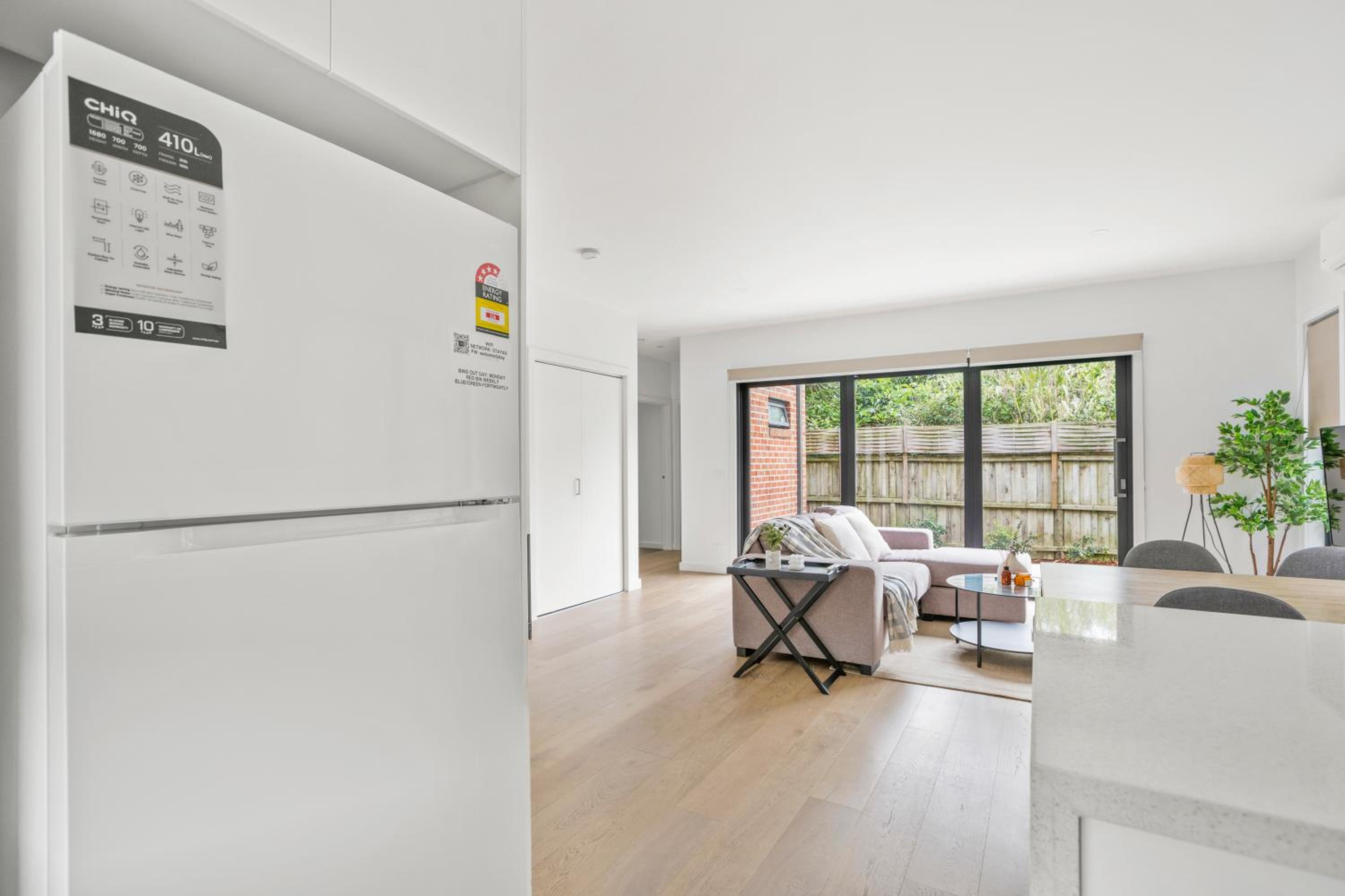 StayAU Modern 4-bedroom TH Bayswater