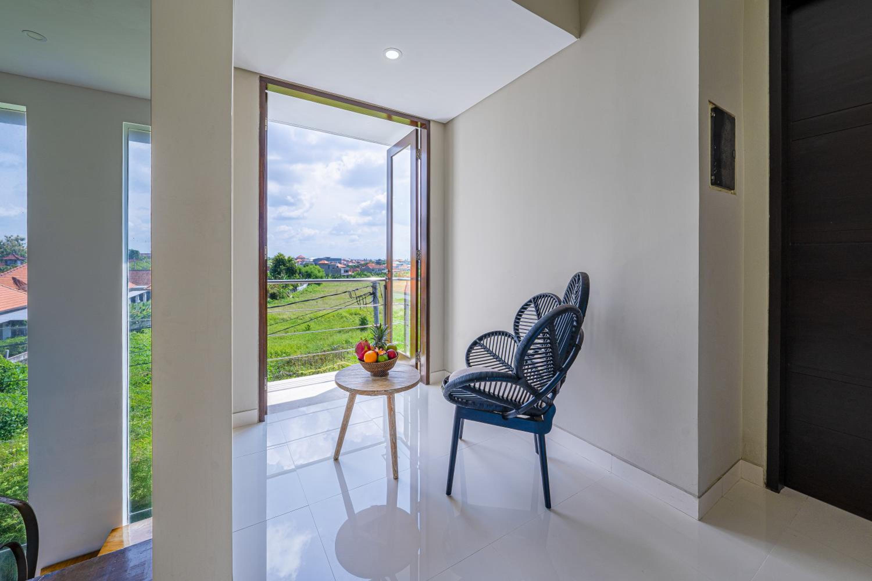 Villa Emilia Seminyak by Nagisa Bali view 3