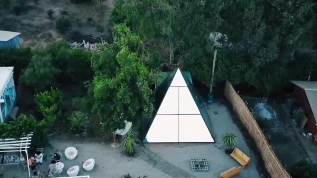 Cabañas Boutique Curacavi -Crystal Pyramid Suite By Aires del Toro