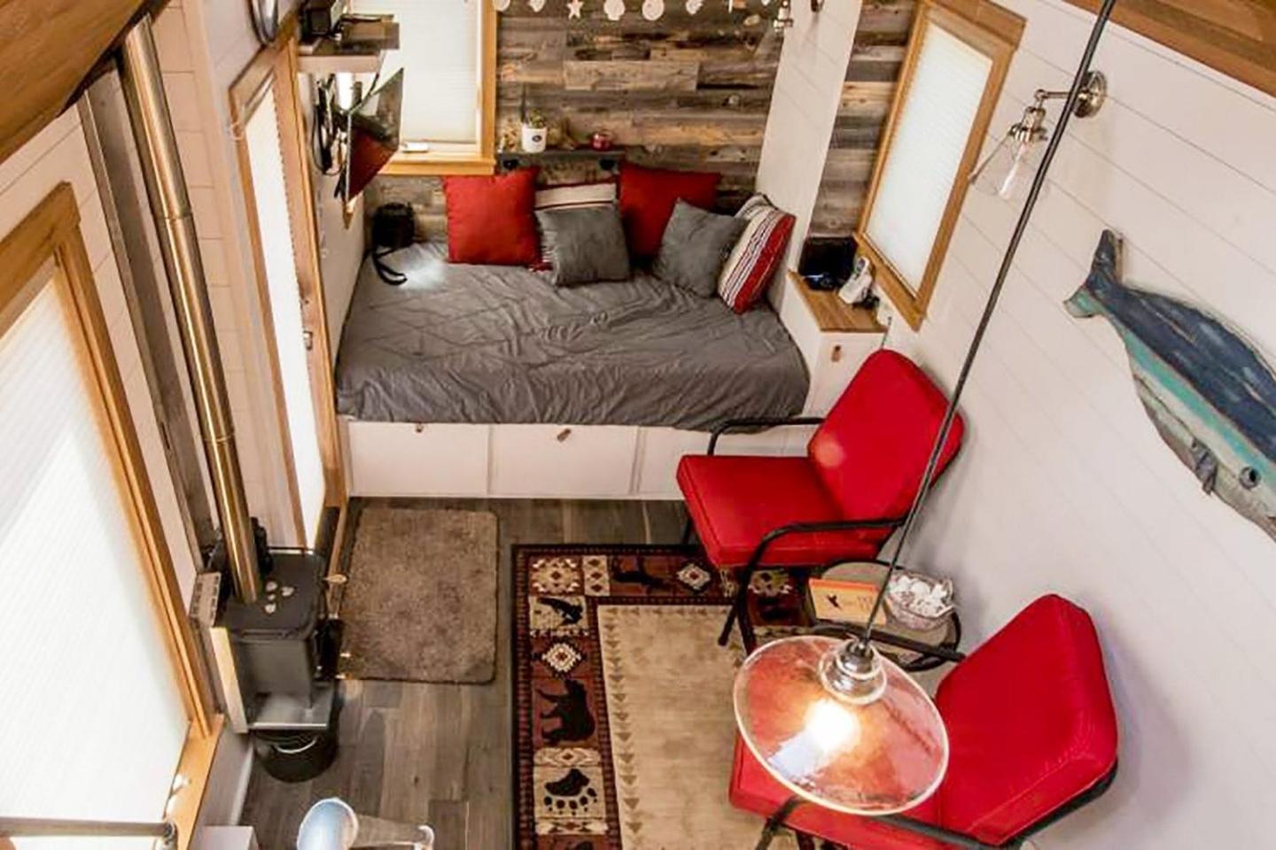 Sandbug - tiny home tranquility on the Oregon Coast! view 3