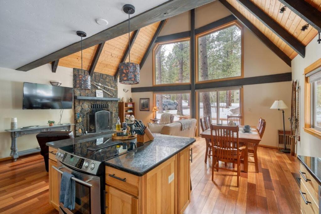 Spring Home 6 - Cozy 4BR Cabin in Black Butte Ranch w Fireplace view 4