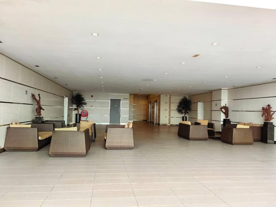 3214 Meridian Medini 4paxCozy Legoland Netflix BySTAY photo 8