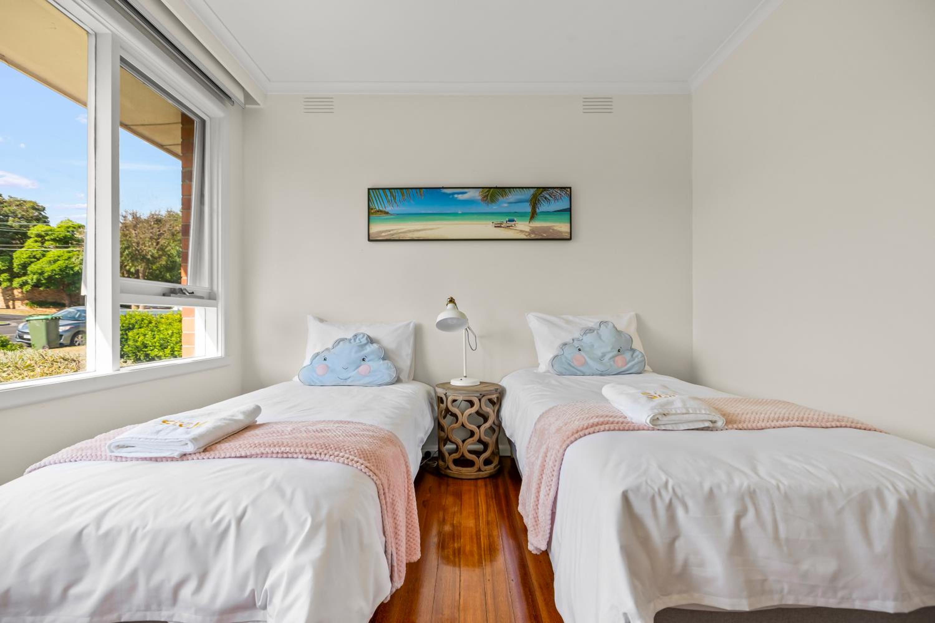 StayAU 2BRM Beach Family House Hampton