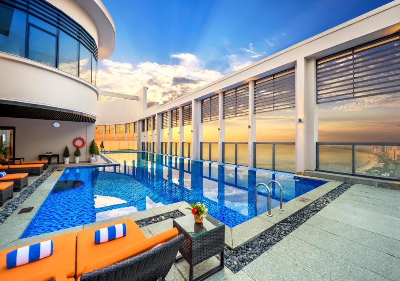 Apartment with Ocean view