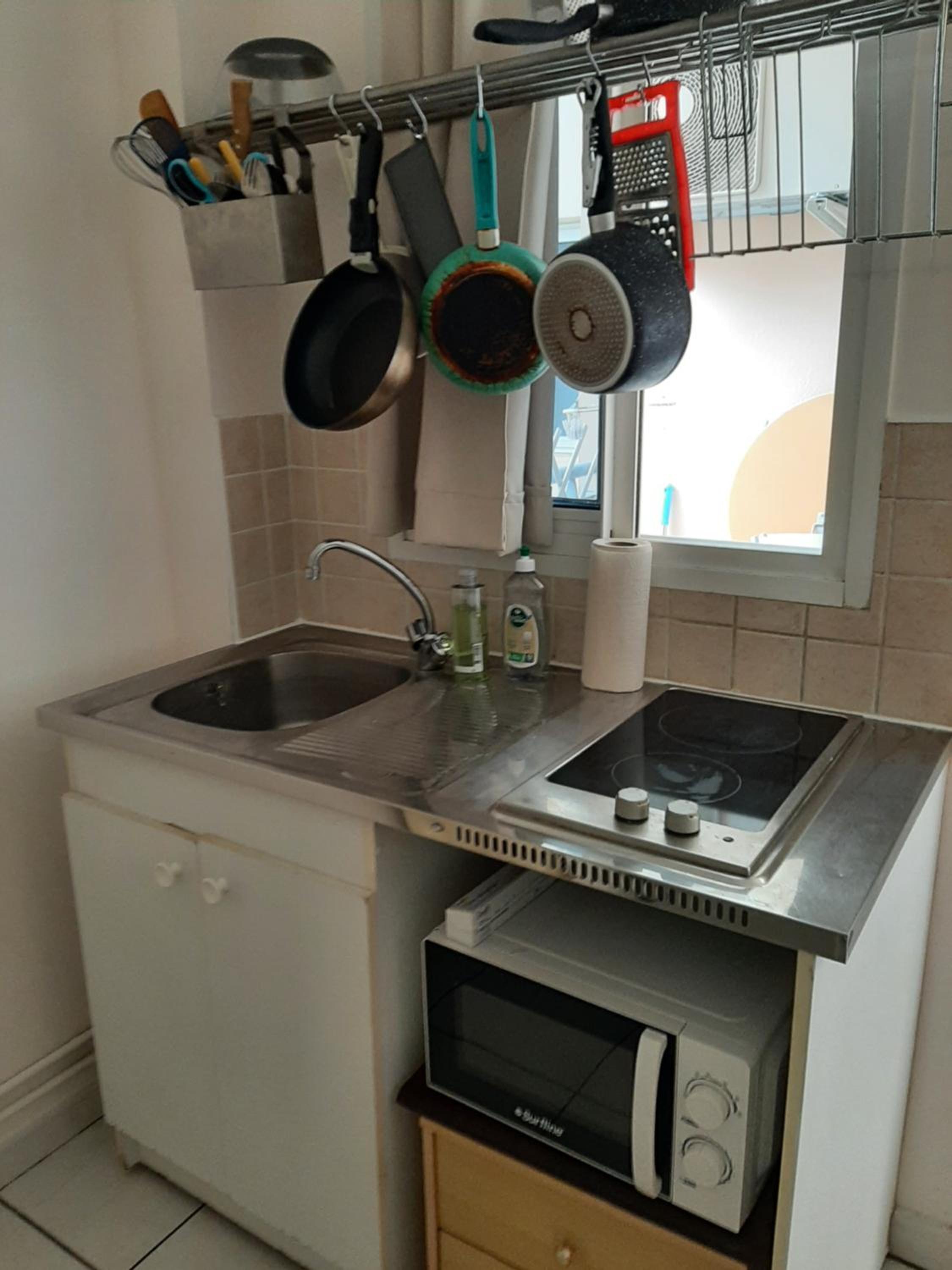 Studio le clos Saint Charles saint denis centre view 3