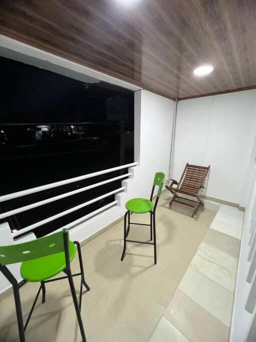 Apartaestudio Central con Vista a la Naturaleza