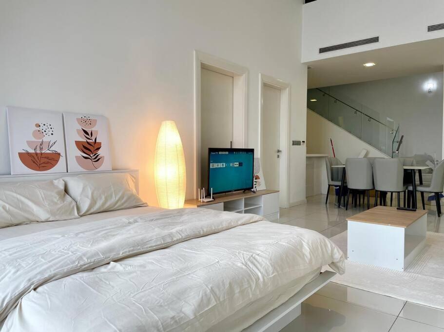 [M City Duplex Studio] Stunning High Floor View!