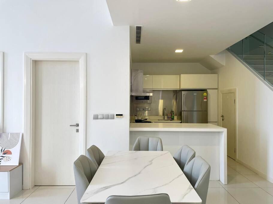 [M City Duplex Studio] Stunning High Floor View!