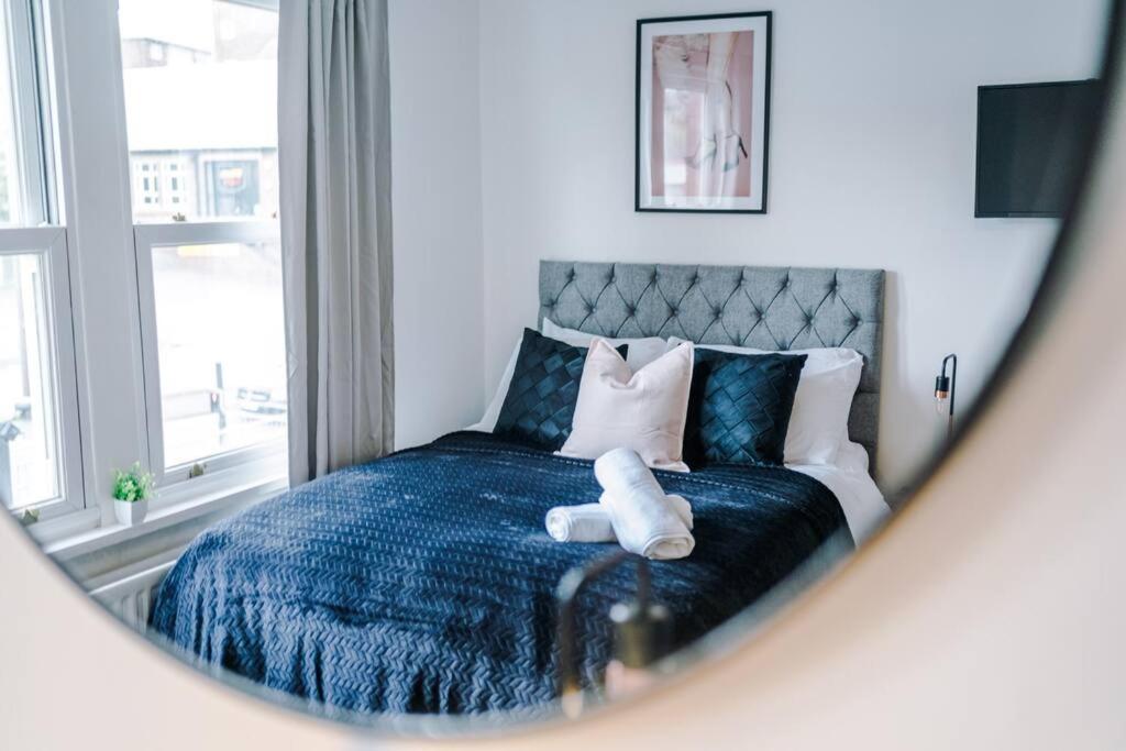 Beautiful Pontefract House w/ Parking Sleeps 12 by PureStay view 2
