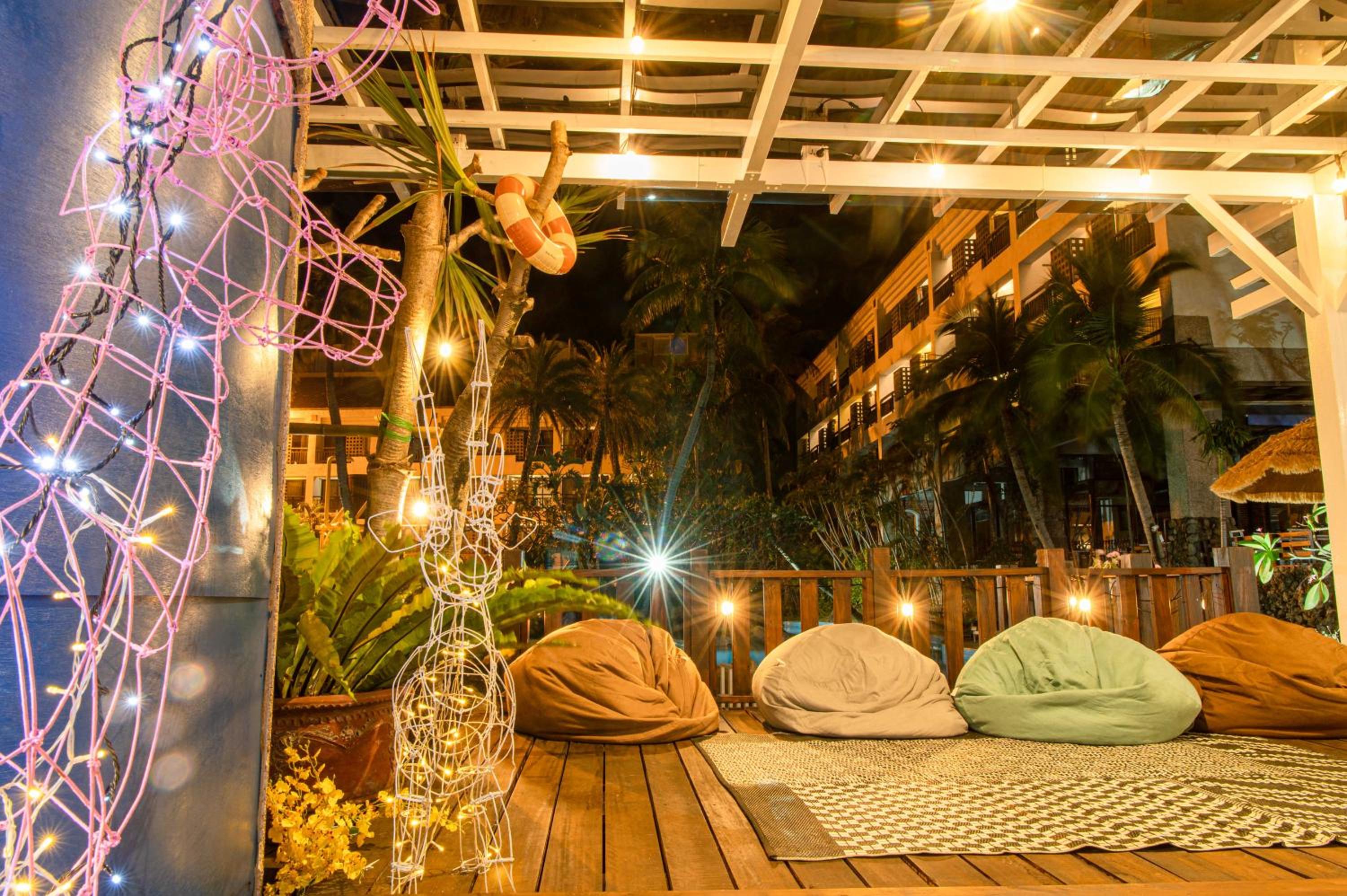 Yoho Beach Resort Kenting