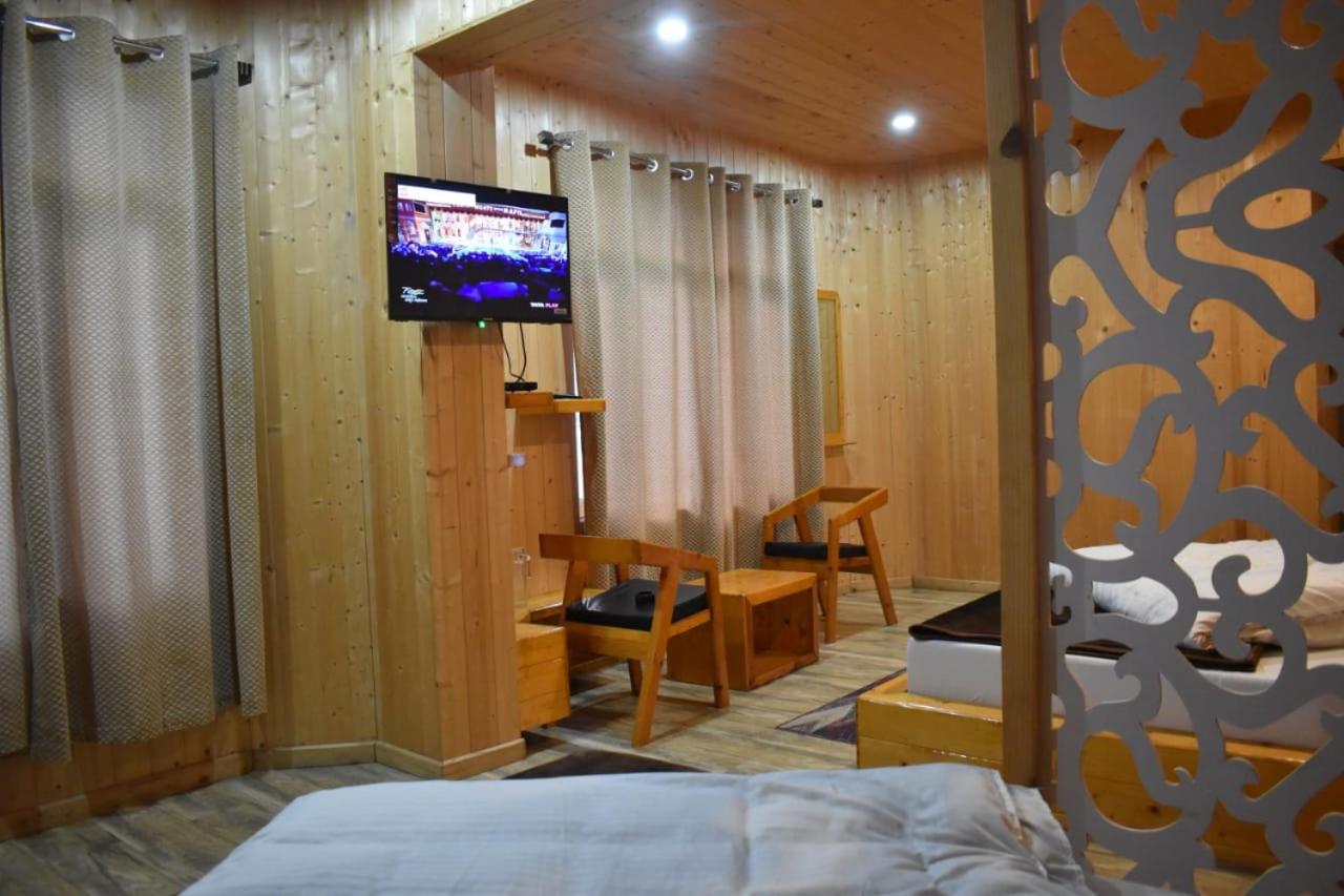 Hotel Badrinath