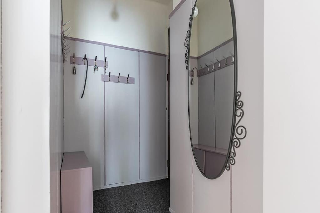 Centrally Located Vintage Flat