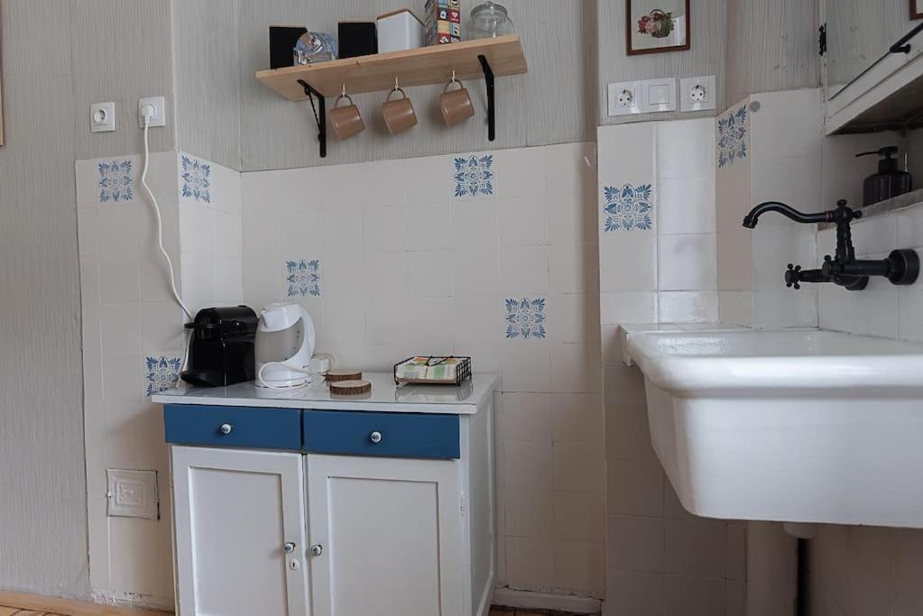 Centrally Located Vintage Flat