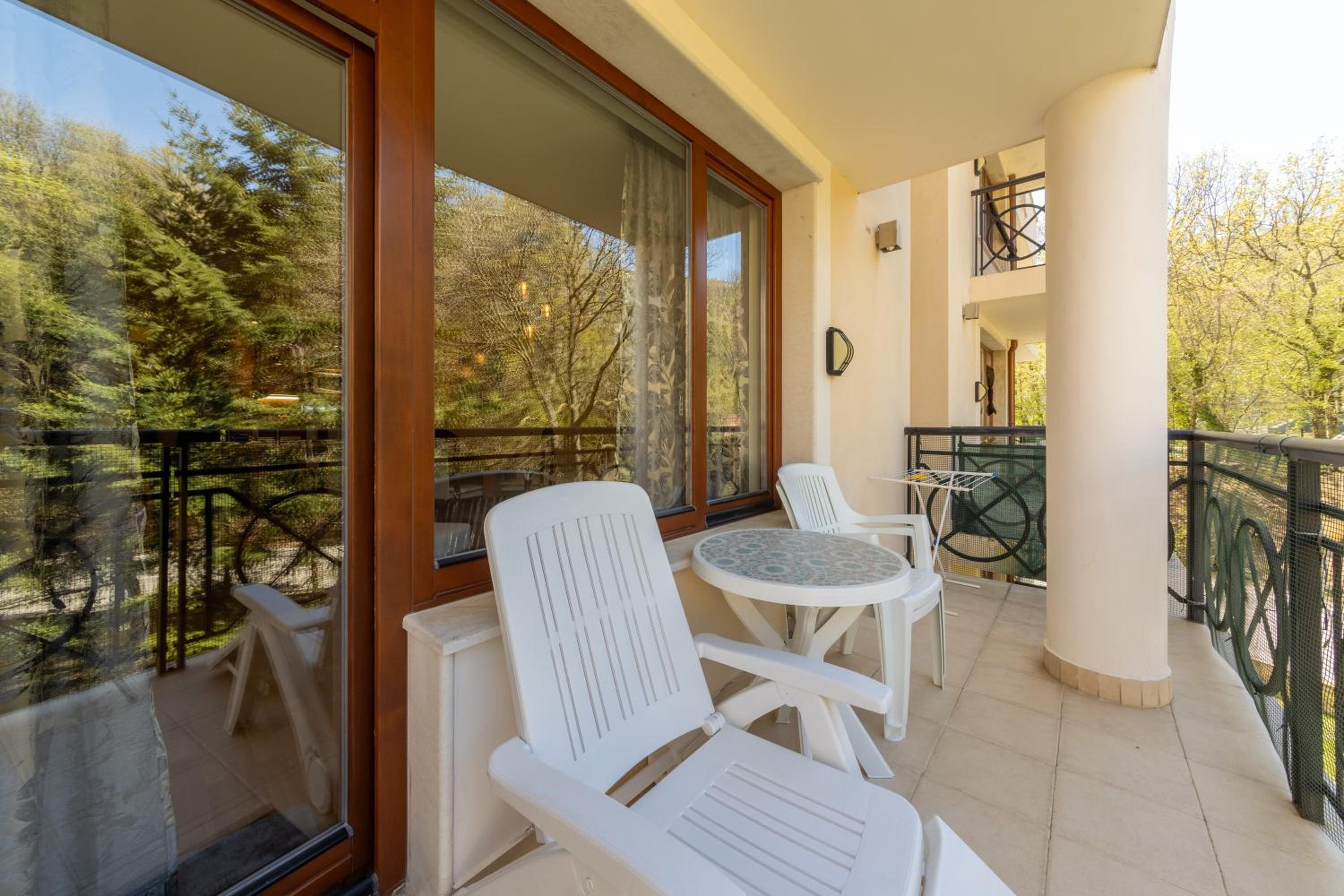 Golden Sands 1BD Summer Retreat by Flat Mаnаger
