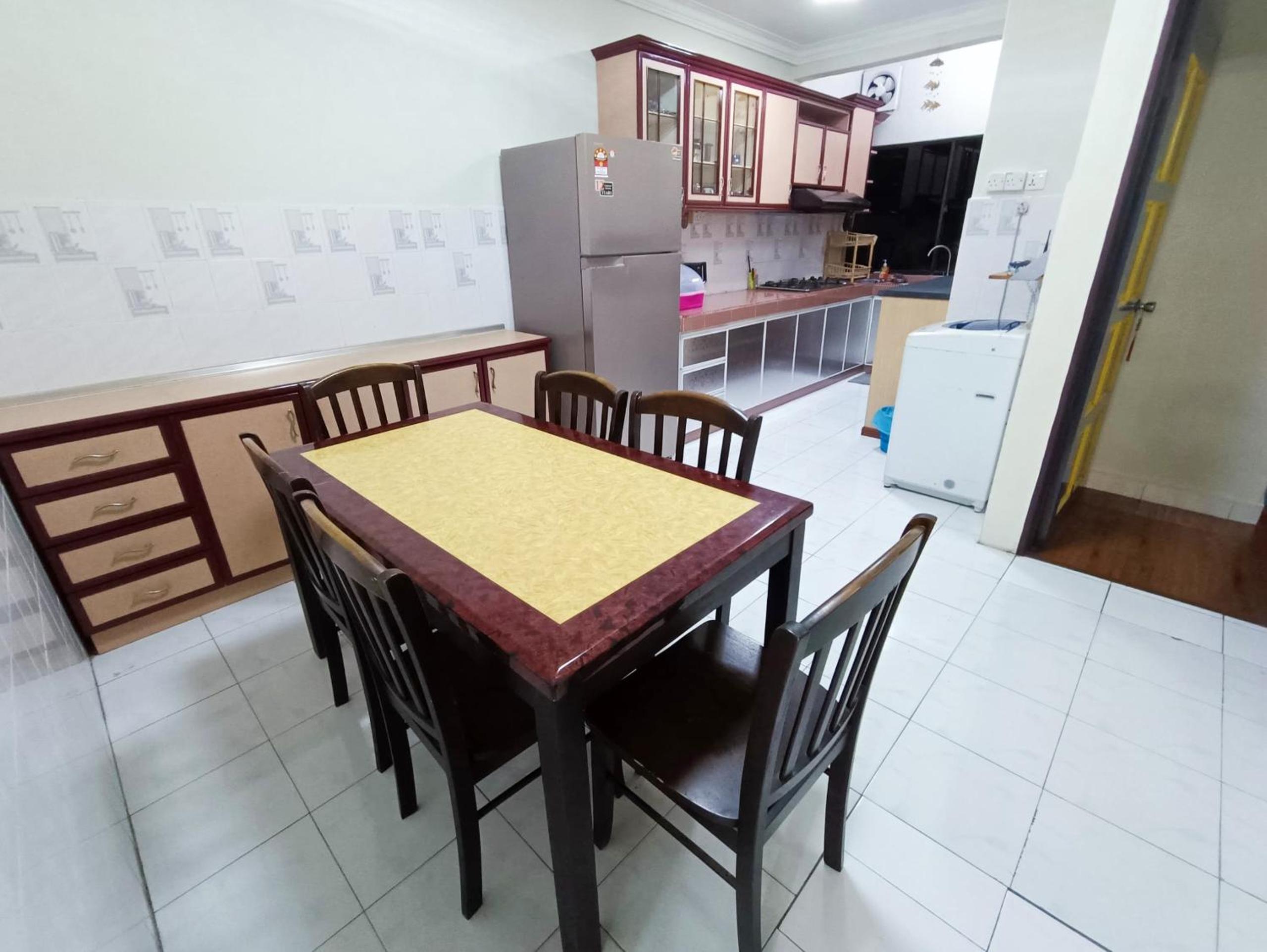Kota 3BR Townhouse 5 Pax by Jeffery Lam Home Management, Melaka - 9