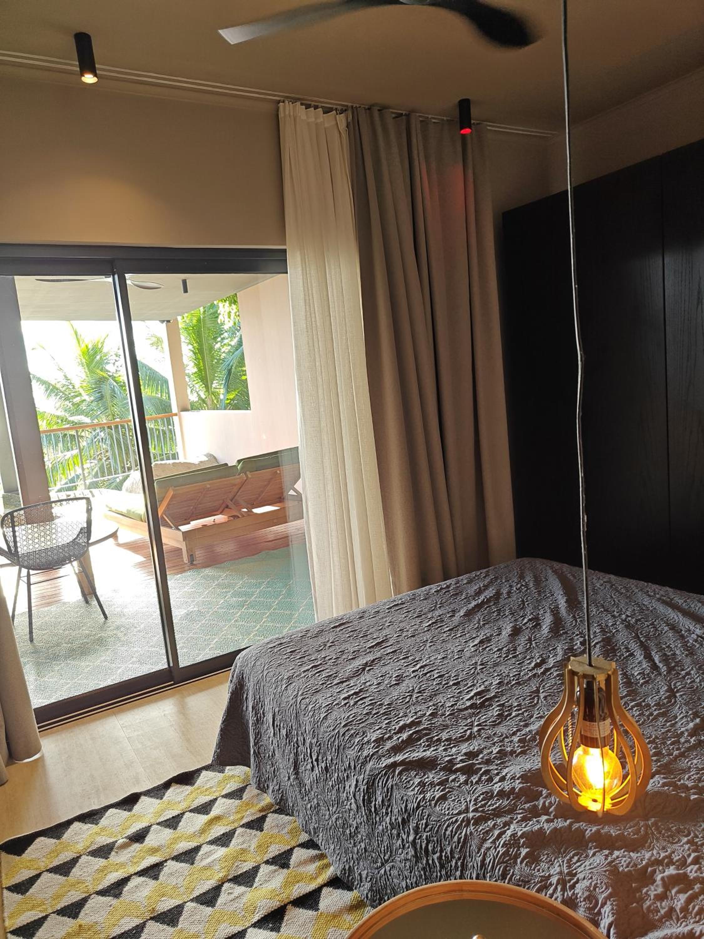 Maison Gaia Seychelles, unobstructed views over the ocean and into the sunset