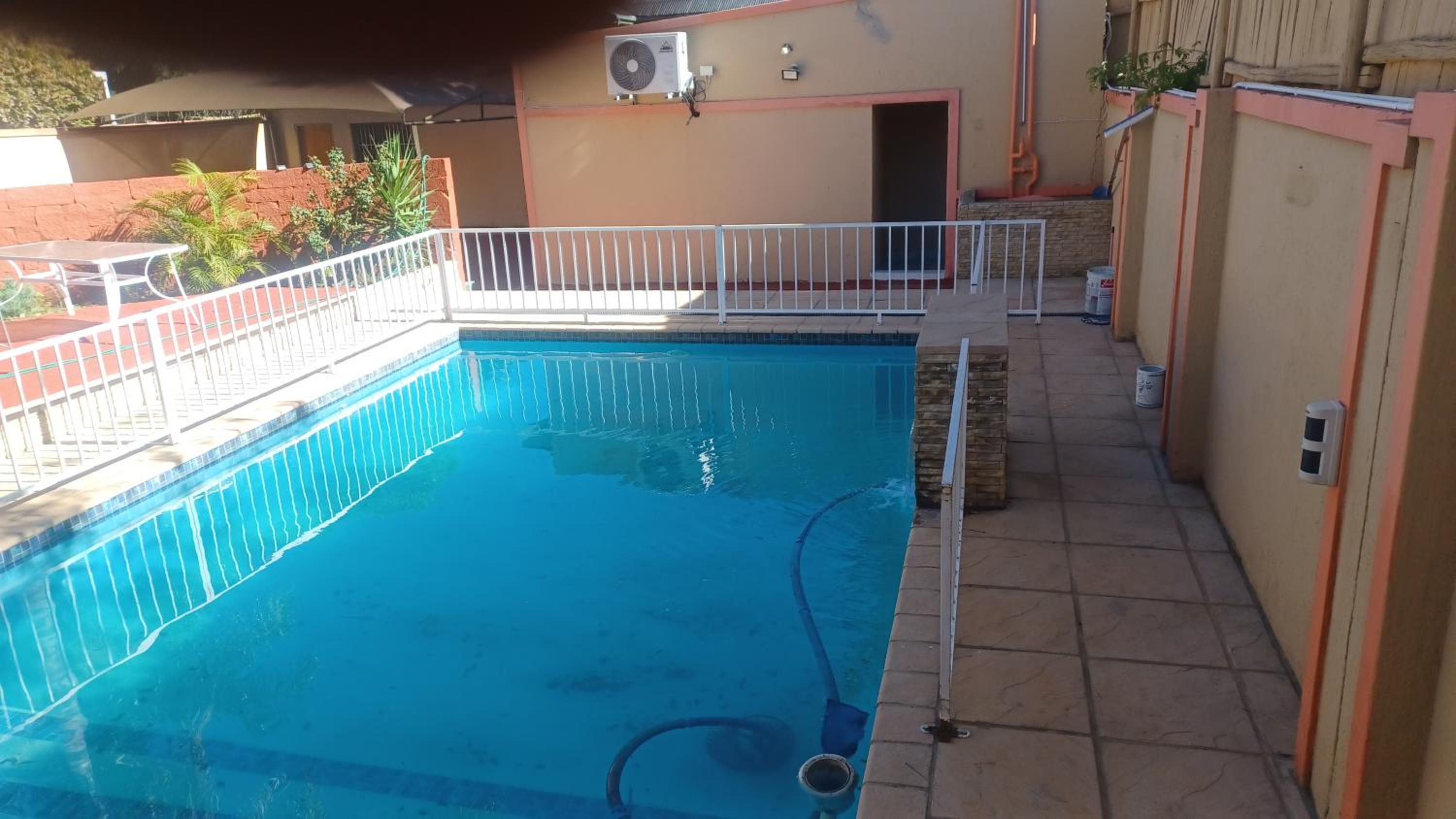De'moore Guest House