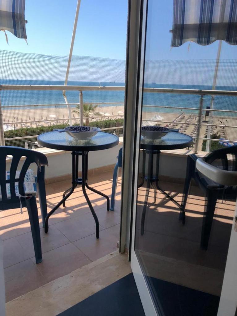 Beachfront Apartament in Golem photo 2