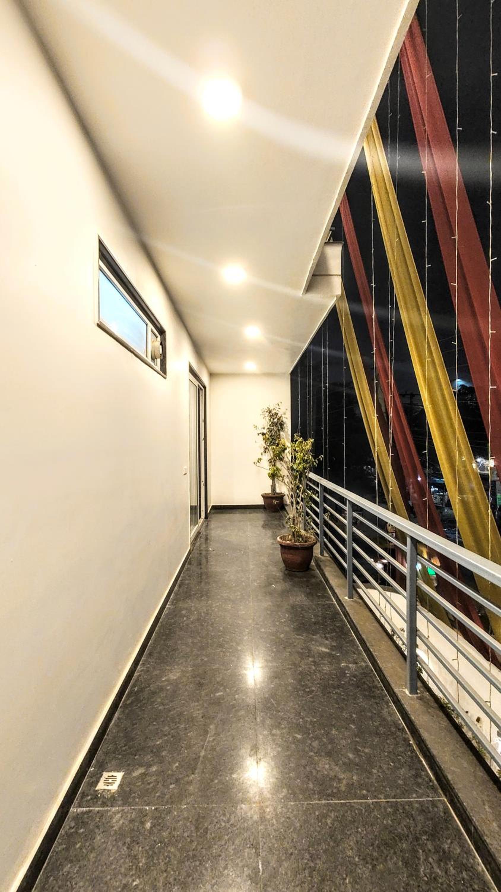 Hotel Mavens White Artemis Hospital Road Sector 52 Gurgaon