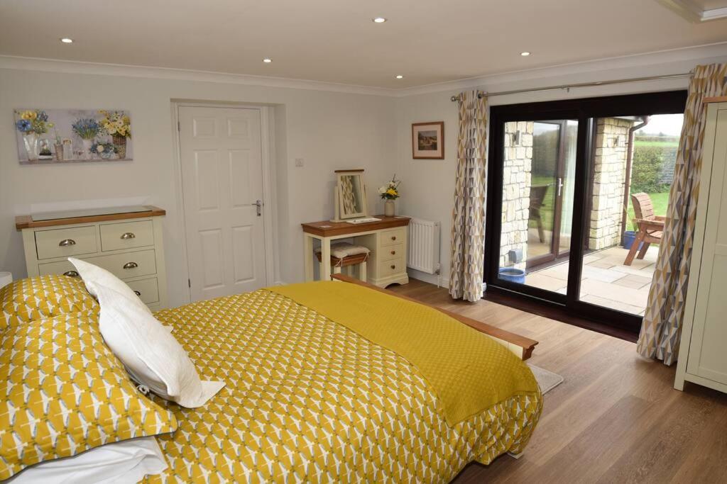 Guest Suite King Bed in Chew Valley Bath Somerset view 4