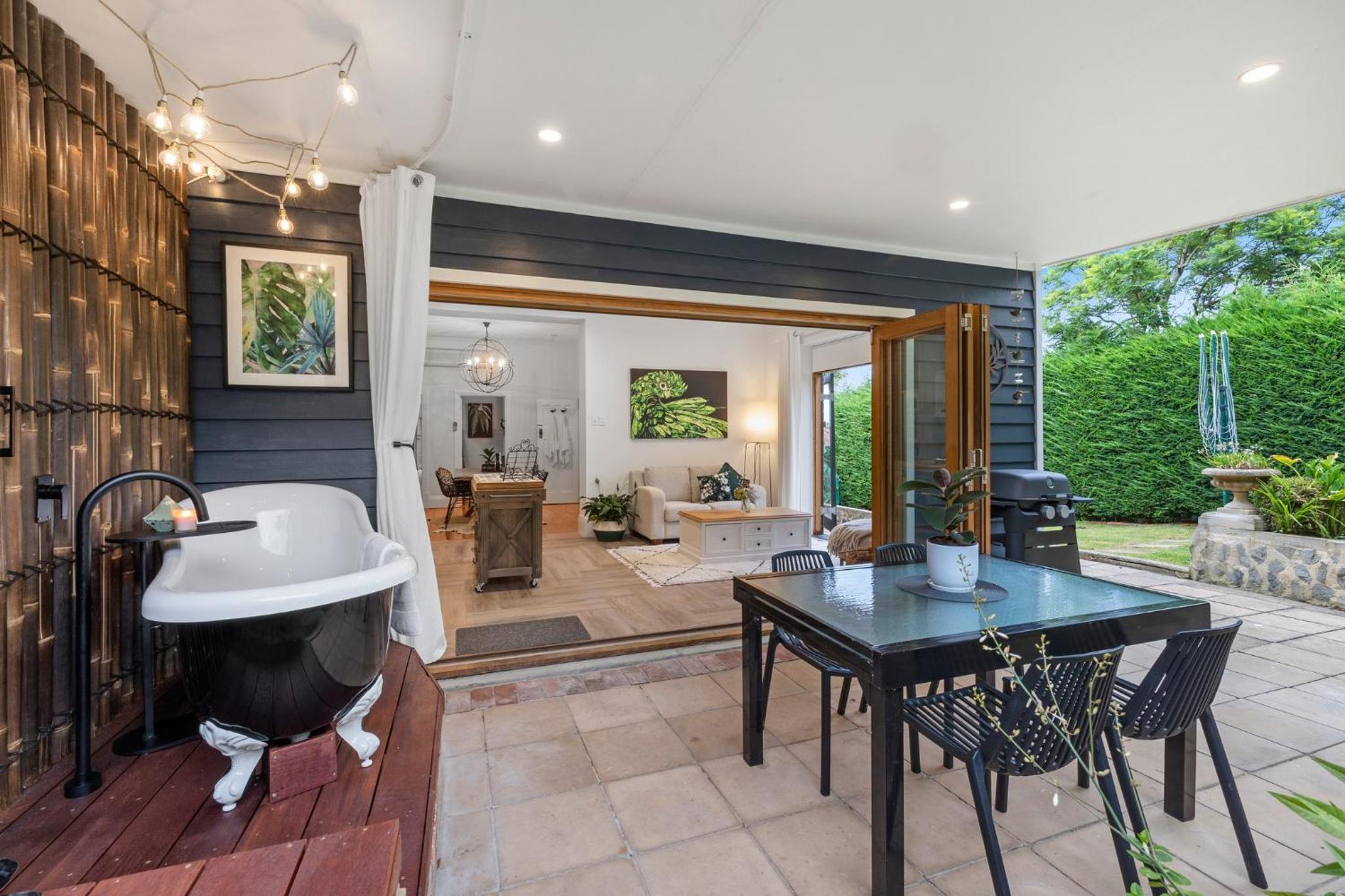 Mrs Percivals heritage luxury and romance with outdoor deep soak tub